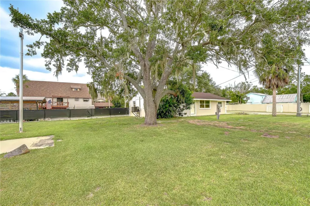 204 7th Street SW Ruskin FL 33570