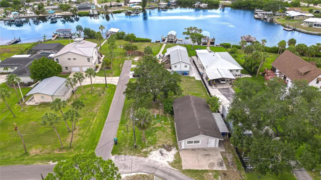 204 7th Street SW Ruskin FL 33570