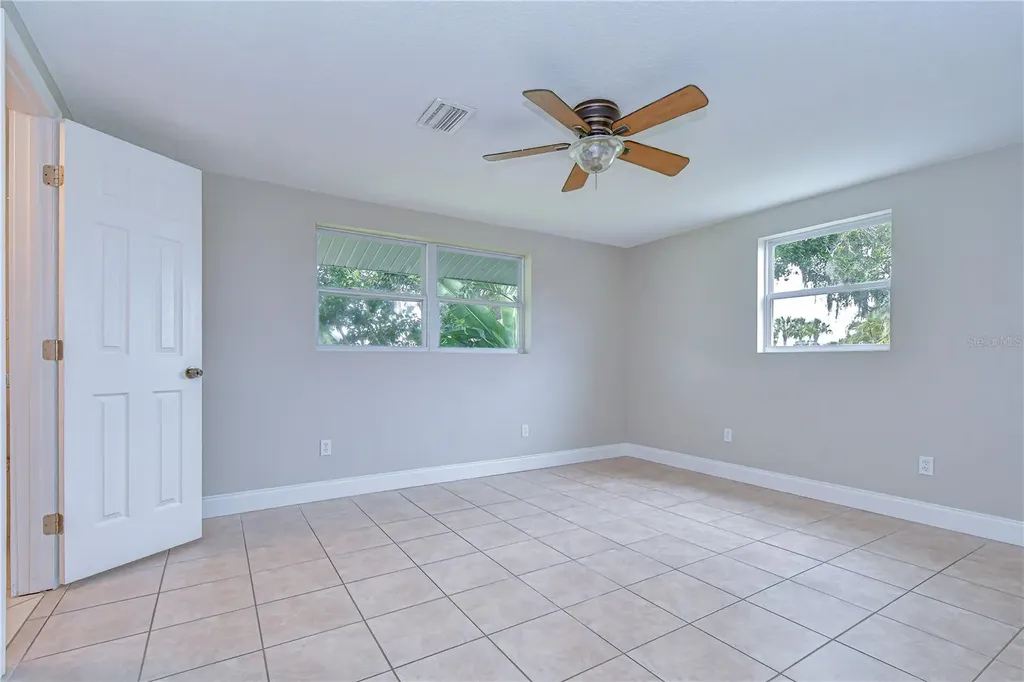 204 7th Street SW Ruskin FL 33570
