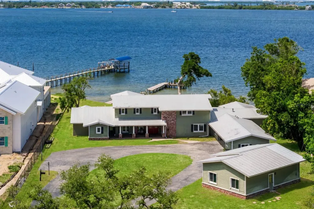 4900 Riverview Boulevard Bradenton FL 34209