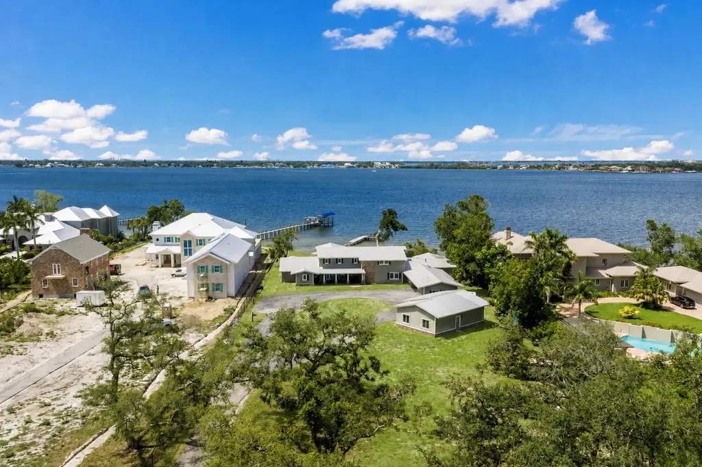 4900 Riverview Boulevard Bradenton FL 34209