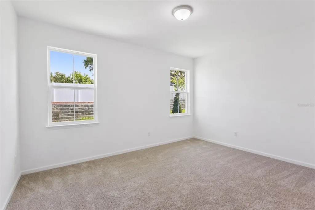 3712 Watercliff Circle Grand Island FL 32735