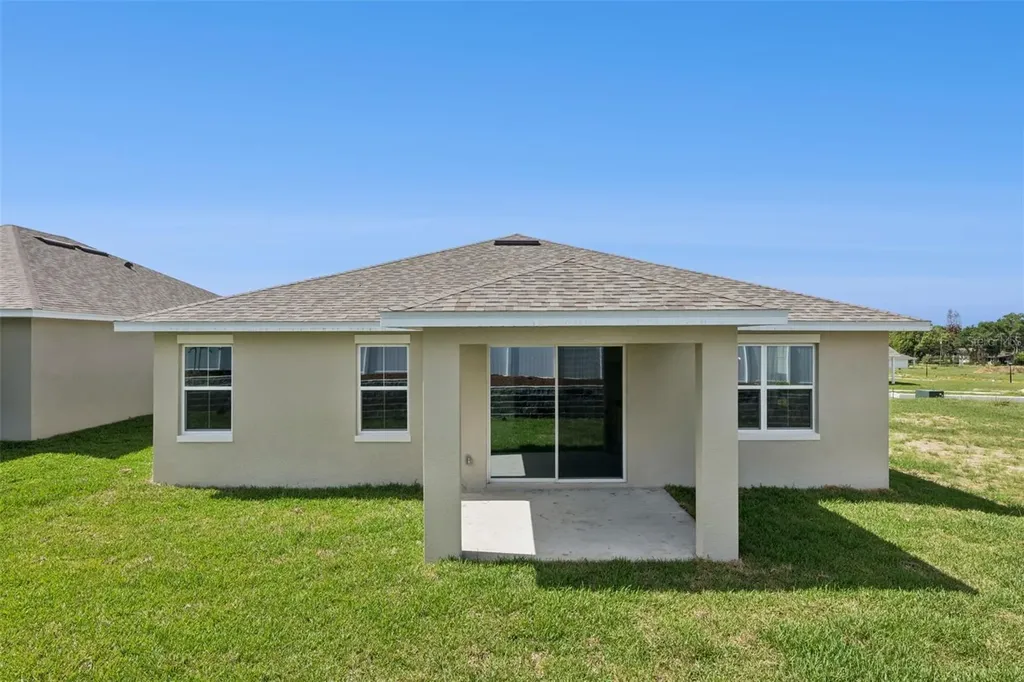 3712 Watercliff Circle Grand Island FL 32735