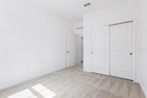 3712 Watercliff Circle Grand Island FL 32735
