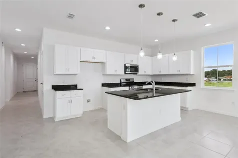 3712 Watercliff Circle Grand Island FL 32735
