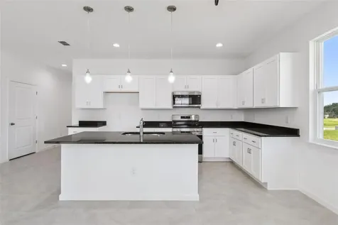 3712 Watercliff Circle Grand Island FL 32735