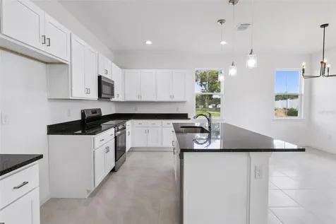 3712 Watercliff Circle Grand Island FL 32735