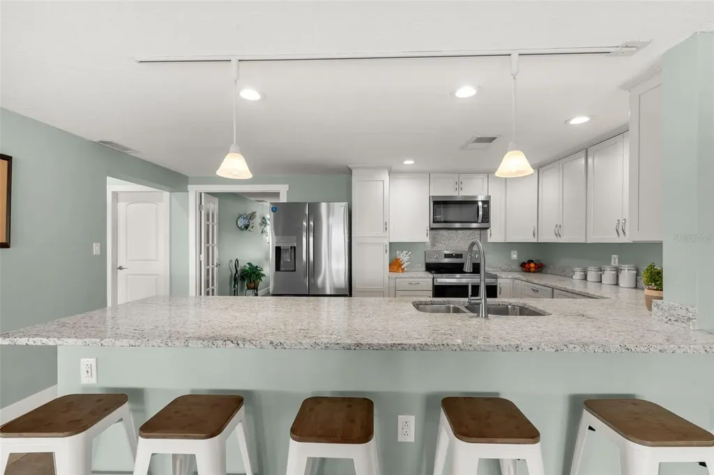 604 Poinsettia Avenue Ellenton FL 34222