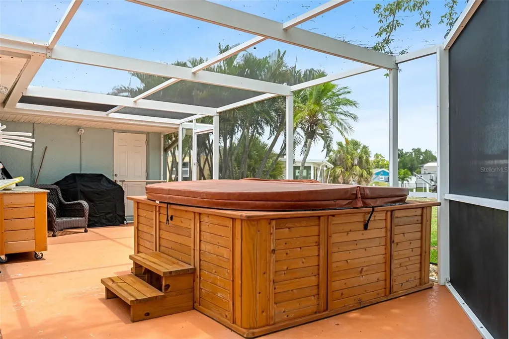 604 Poinsettia Avenue Ellenton FL 34222