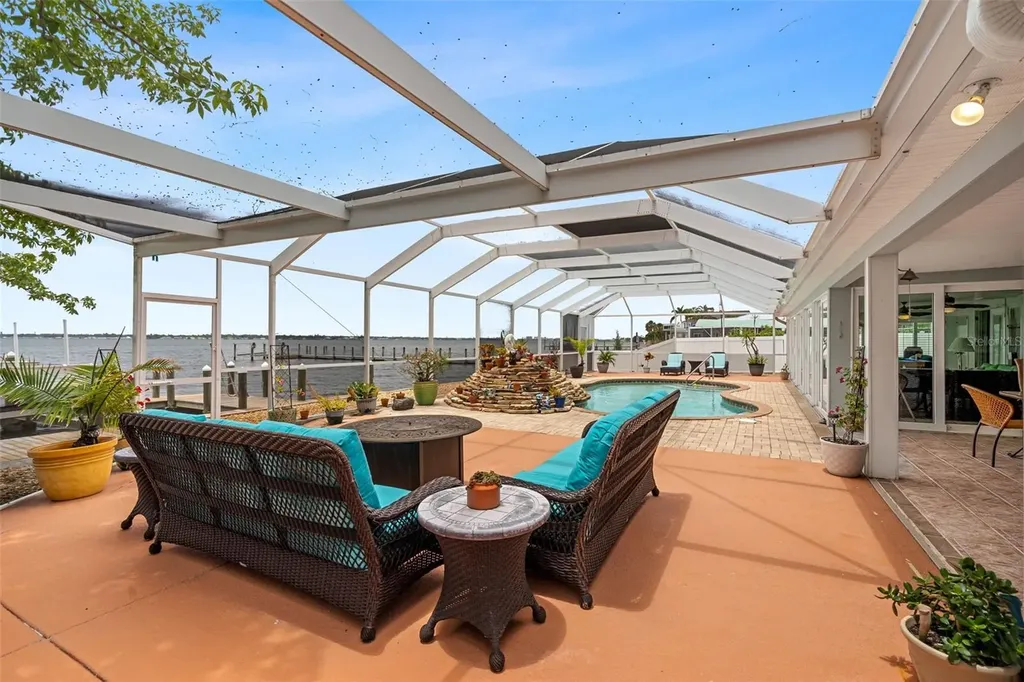 604 Poinsettia Avenue Ellenton FL 34222