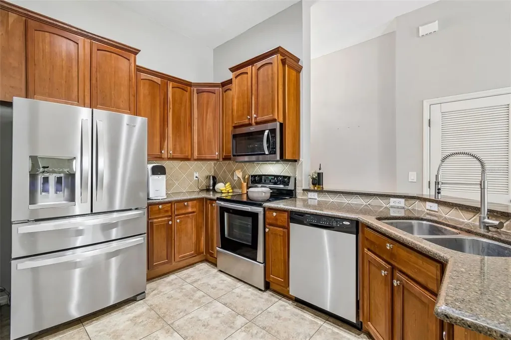 6734 Breezy Palm Drive Riverview FL 33578