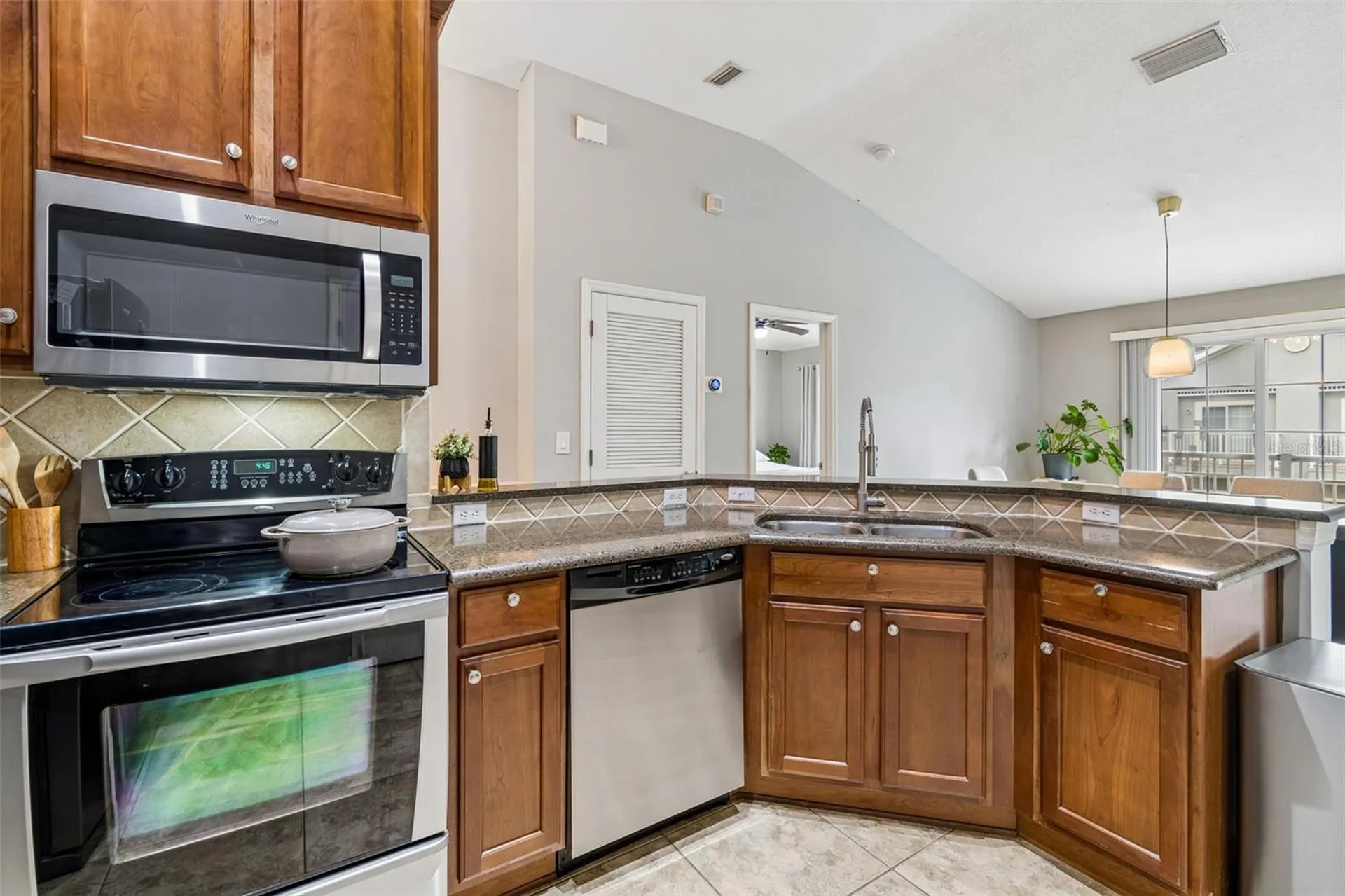 6734 Breezy Palm Drive Riverview FL 33578