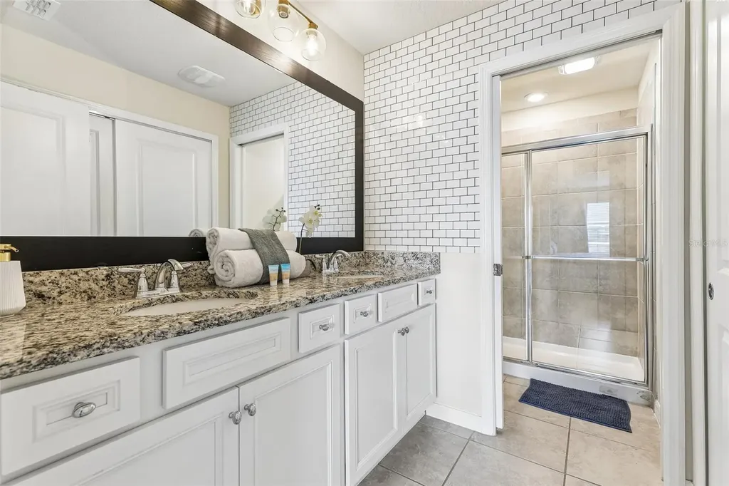 4290 Lana Avenue Davenport FL 33897