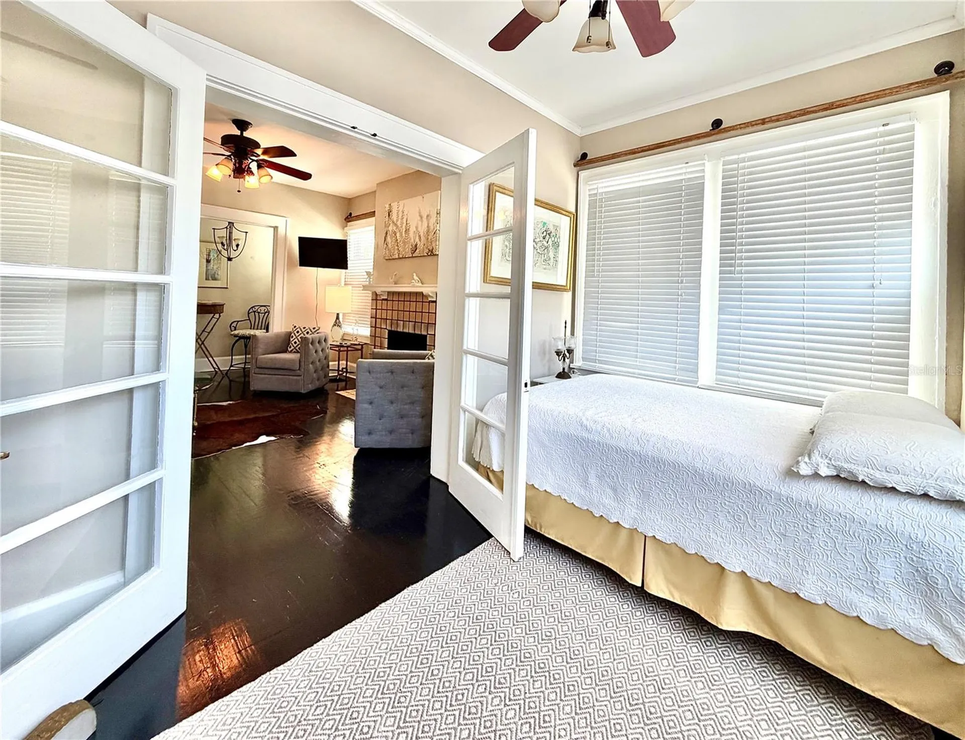 2014 Jackson Street N St Petersburg FL 33704
