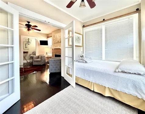 2014 Jackson Street N St Petersburg FL 33704