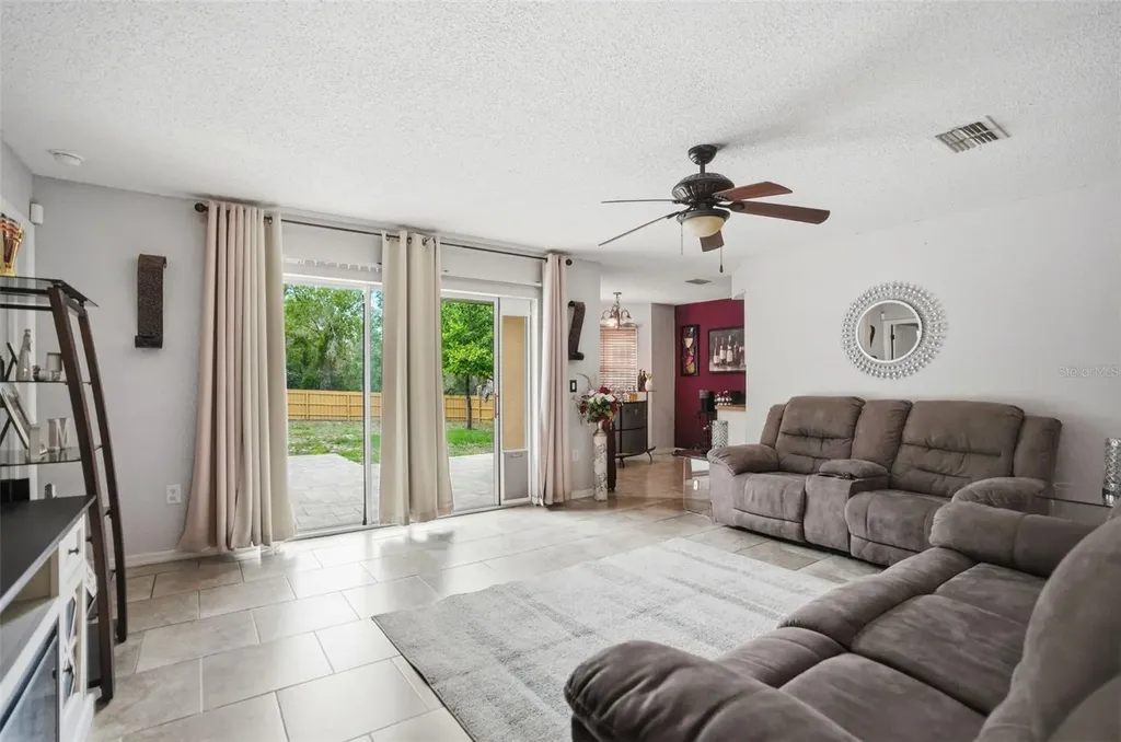 8391 Weeping Wiilow Brooksville FL 34613