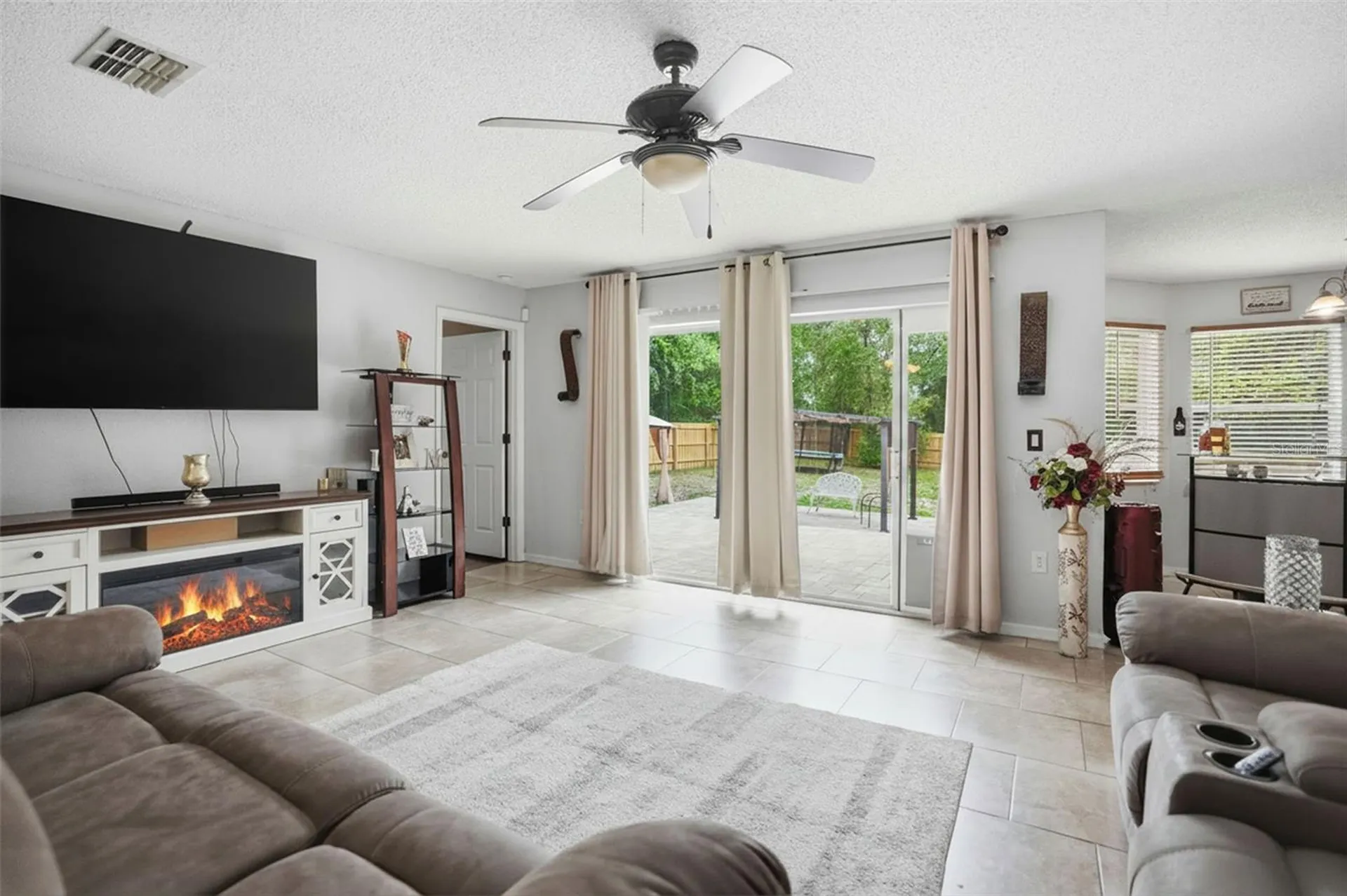 8391 Weeping Wiilow Brooksville FL 34613