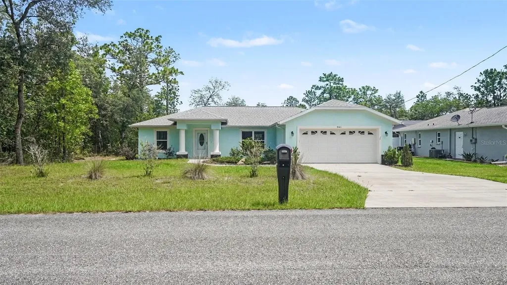 941 W Bancroft Drive Citrus Springs FL 34434