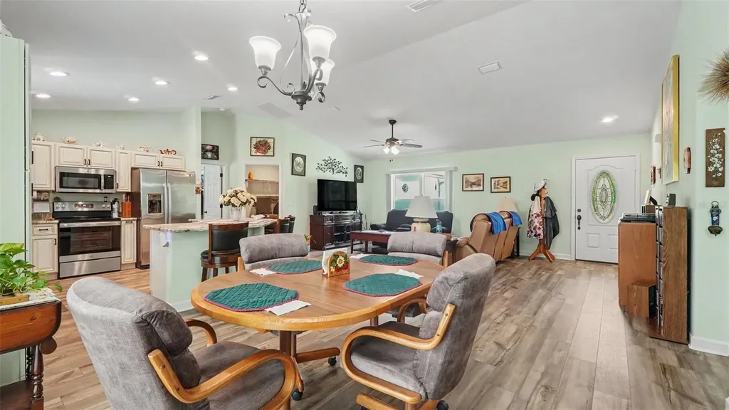 941 W Bancroft Drive Citrus Springs FL 34434
