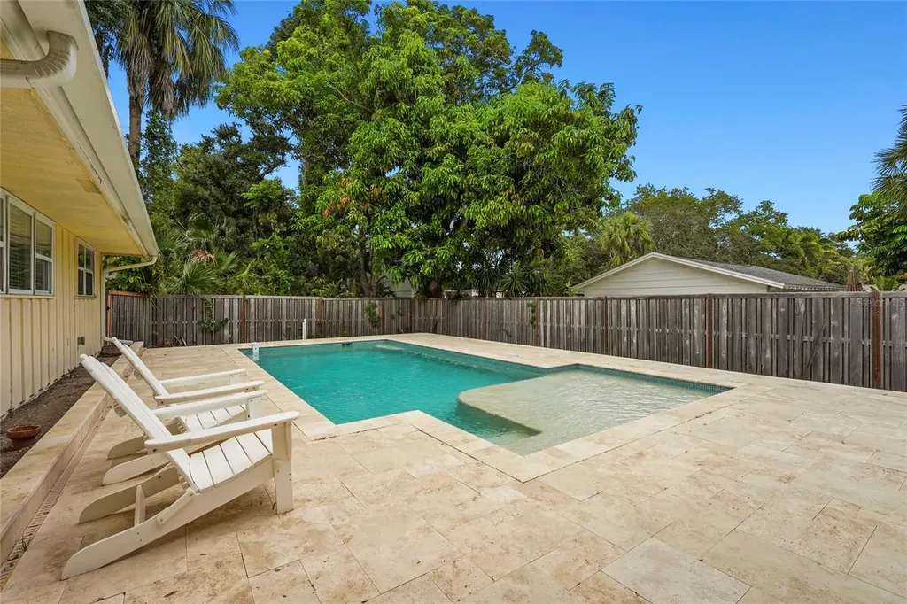 2480 Alameda Avenue Sarasota FL 34234