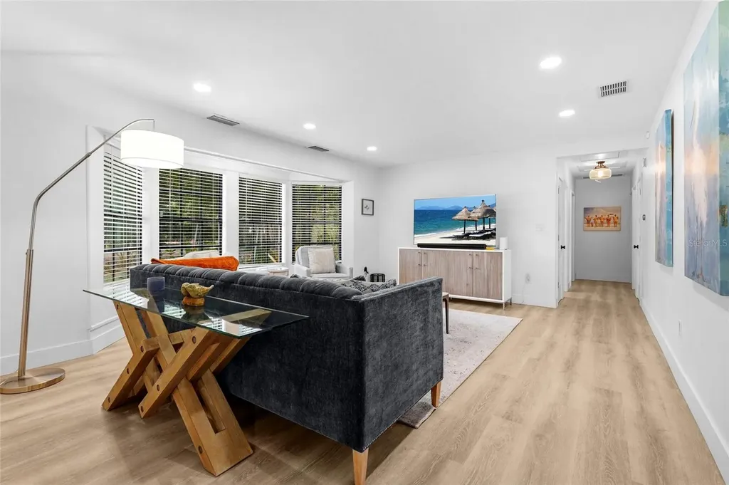 2480 Alameda Avenue Sarasota FL 34234