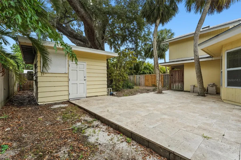 2480 Alameda Avenue Sarasota FL 34234