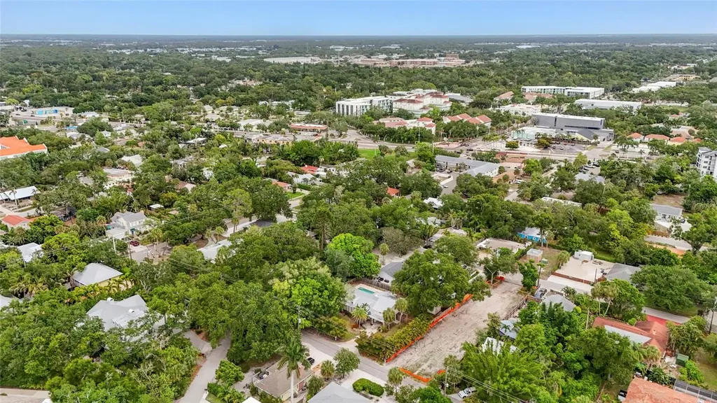 2480 Alameda Avenue Sarasota FL 34234