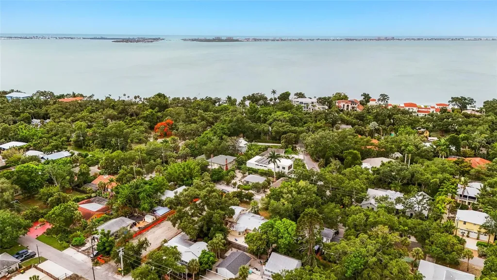 2480 Alameda Avenue Sarasota FL 34234