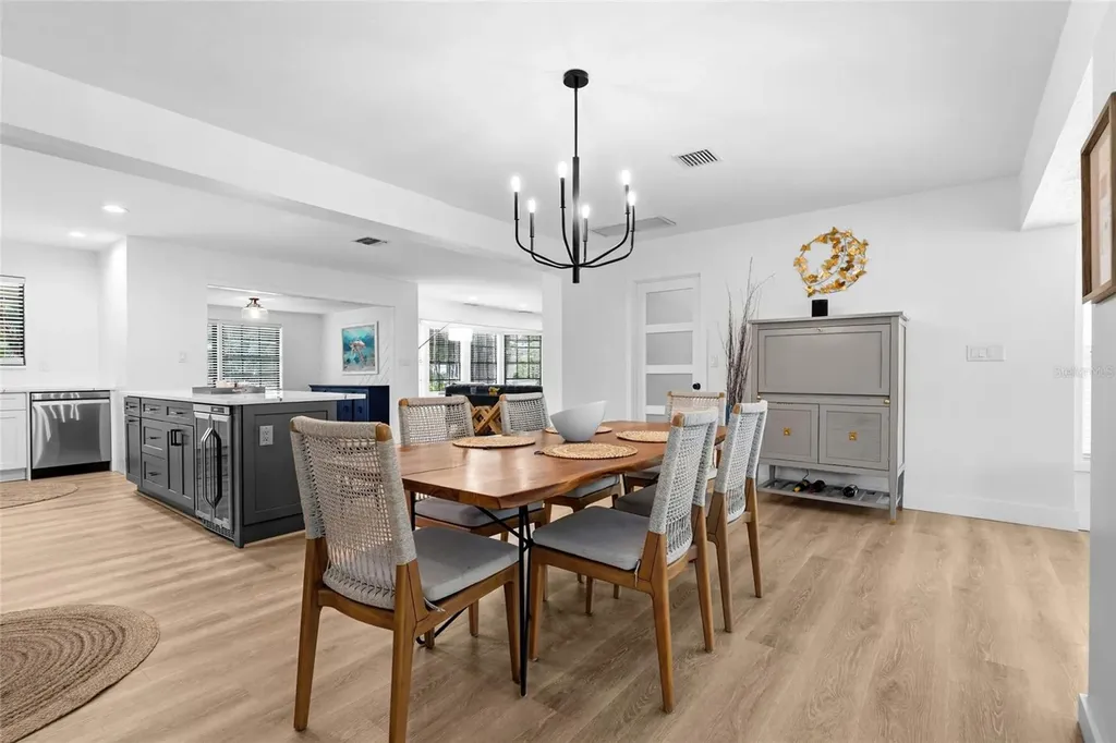 2480 Alameda Avenue Sarasota FL 34234