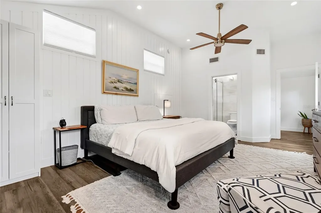 2480 Alameda Avenue Sarasota FL 34234