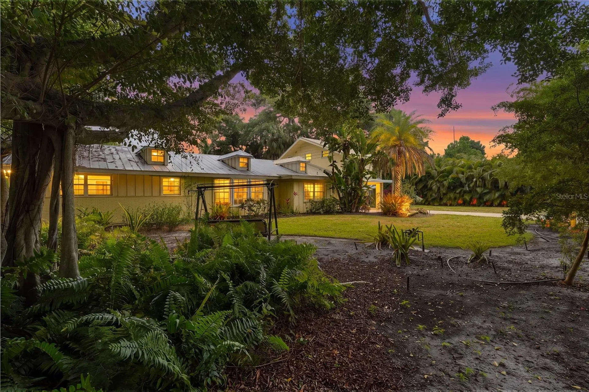 2480 Alameda Avenue Sarasota FL 34234