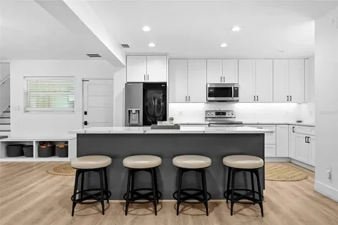 2480 Alameda Avenue Sarasota FL 34234
