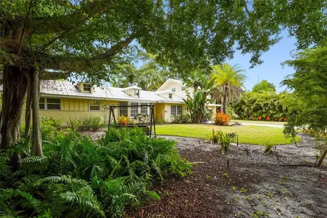 2480 Alameda Avenue Sarasota FL 34234