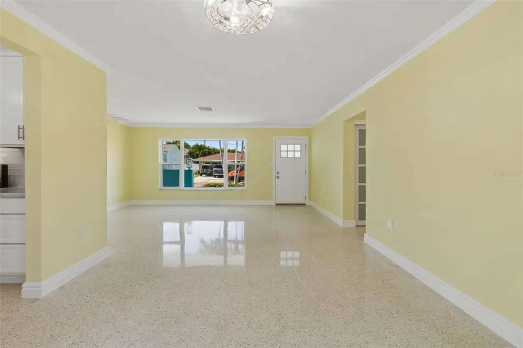 4388 50th Place S St Petersburg FL 33711