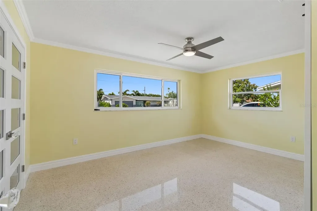 4388 50th Place S St Petersburg FL 33711