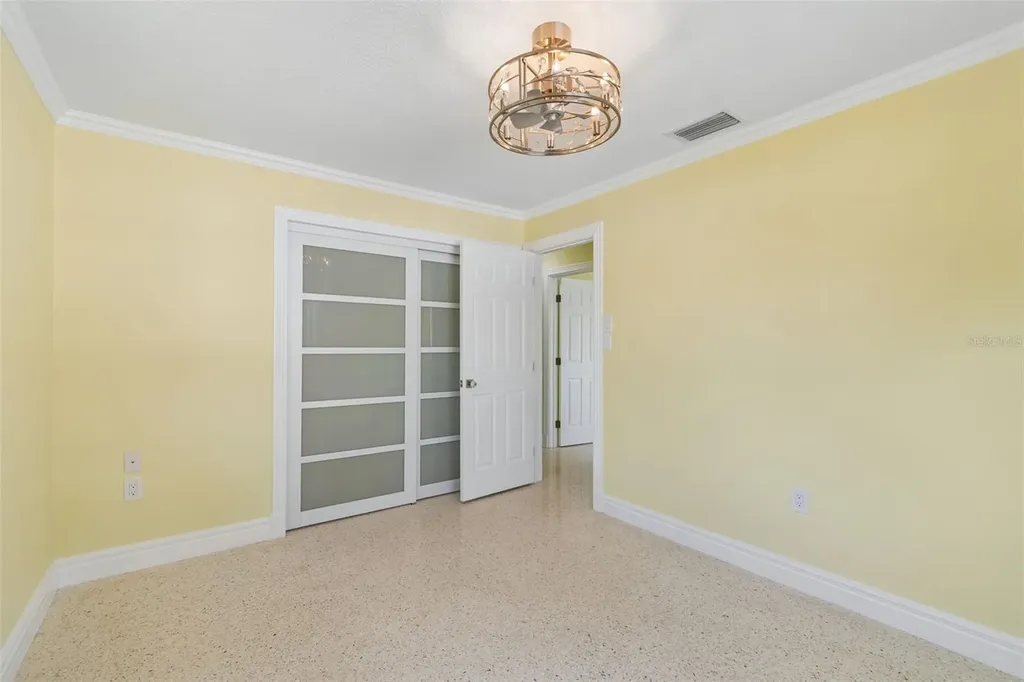 4388 50th Place S St Petersburg FL 33711