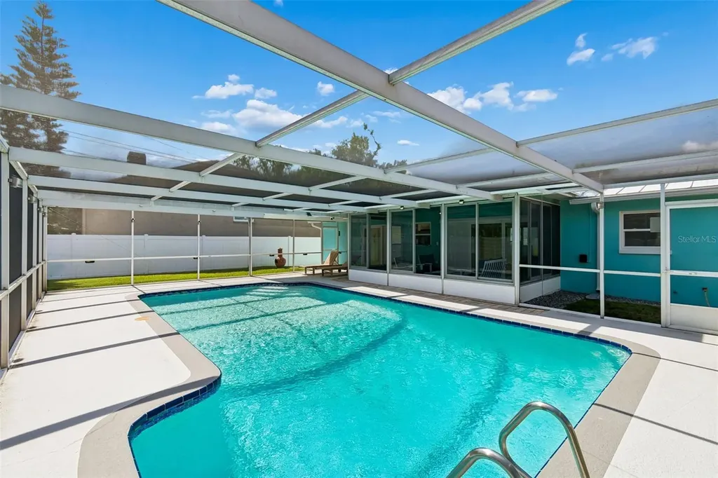 4388 50th Place S St Petersburg FL 33711