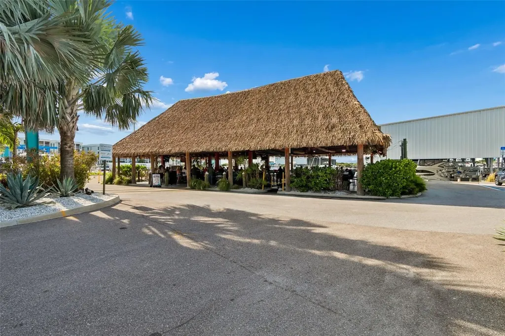 4388 50th Place S St Petersburg FL 33711
