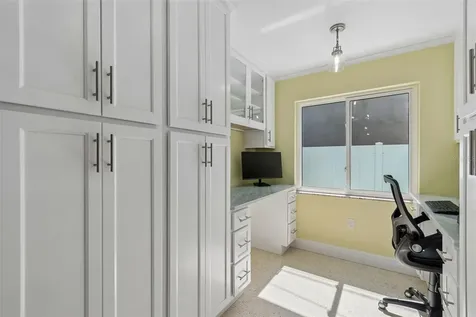 4388 50th Place S St Petersburg FL 33711