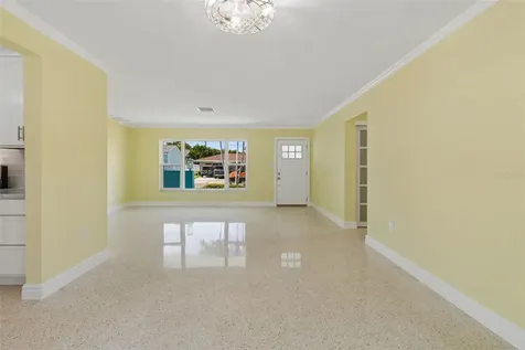 4388 50th Place S St Petersburg FL 33711