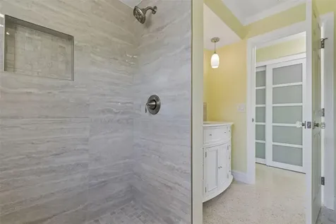 4388 50th Place S St Petersburg FL 33711