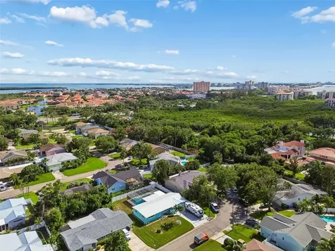 4388 50th Place S St Petersburg FL 33711