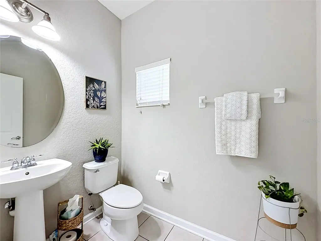 1060 Rock Harbor Avenue Orlando FL 32828
