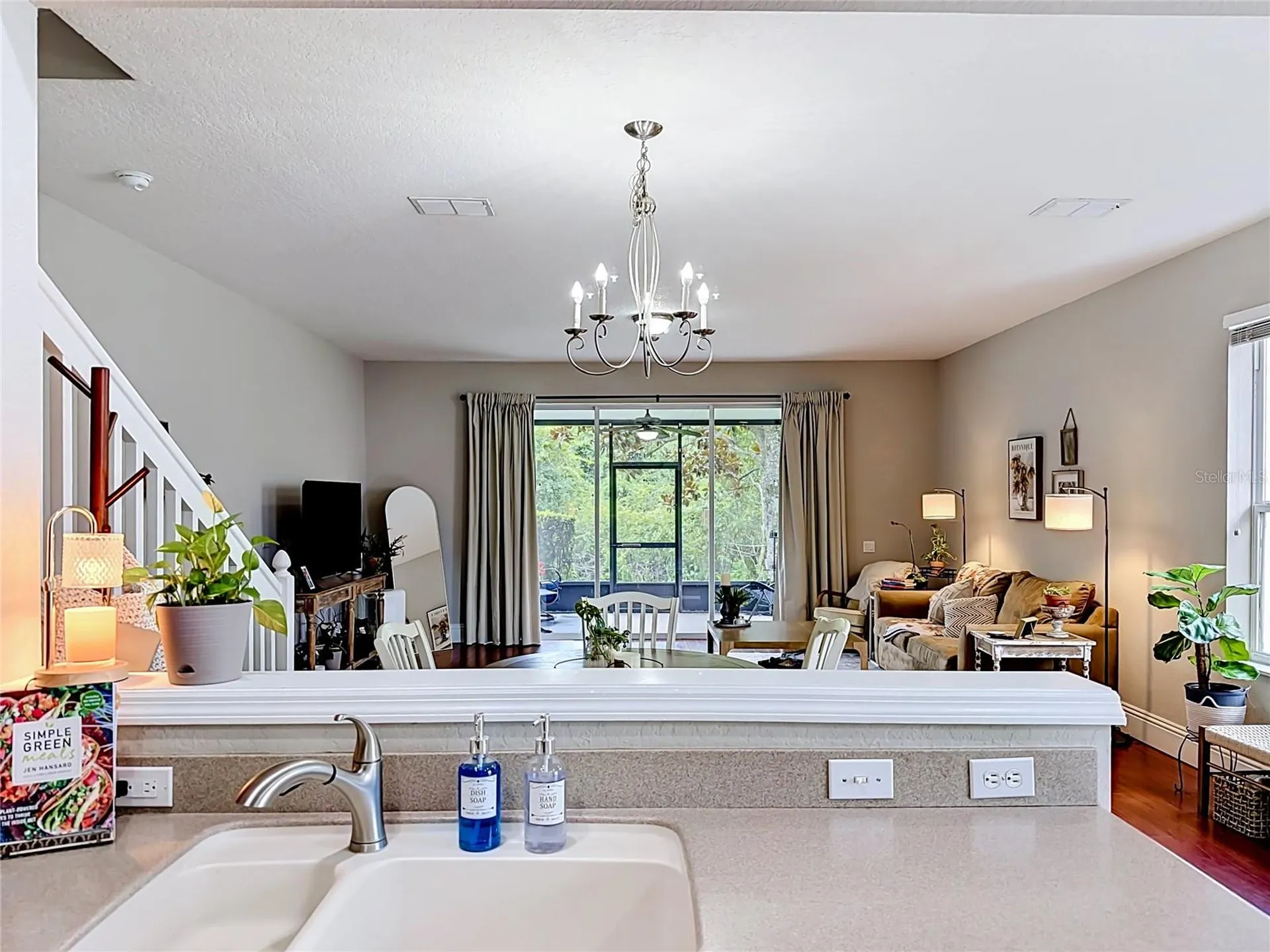 1060 Rock Harbor Avenue Orlando FL 32828