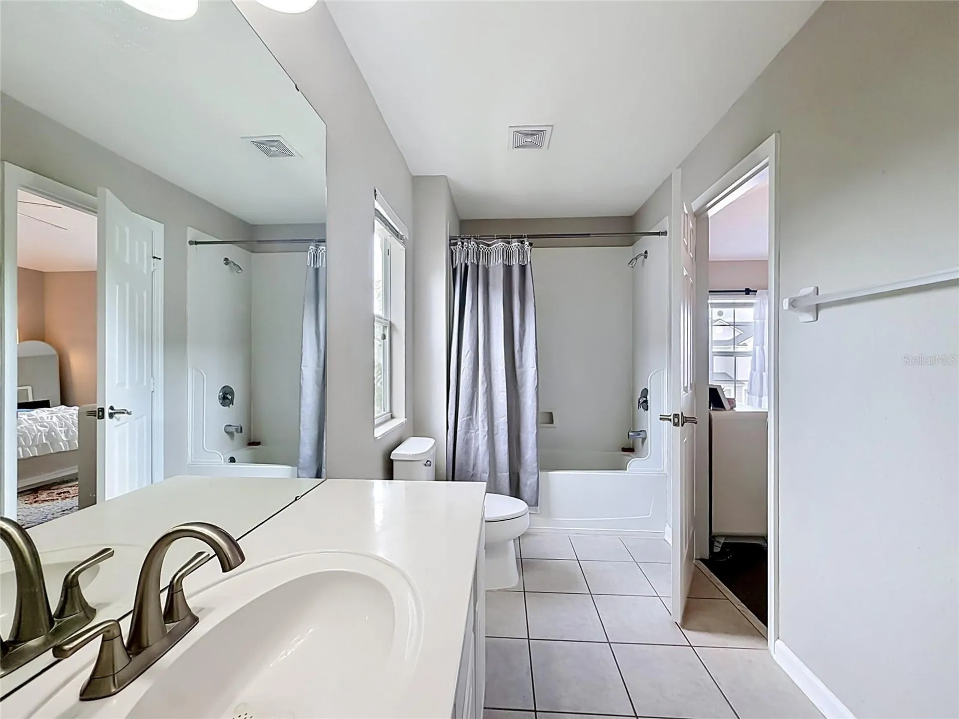 1060 Rock Harbor Avenue Orlando FL 32828