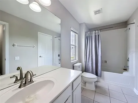 1060 Rock Harbor Avenue Orlando FL 32828