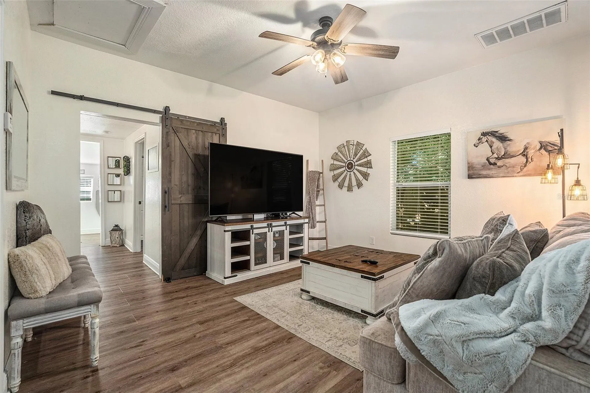 4921 6th Street Zephyrhills FL 33542