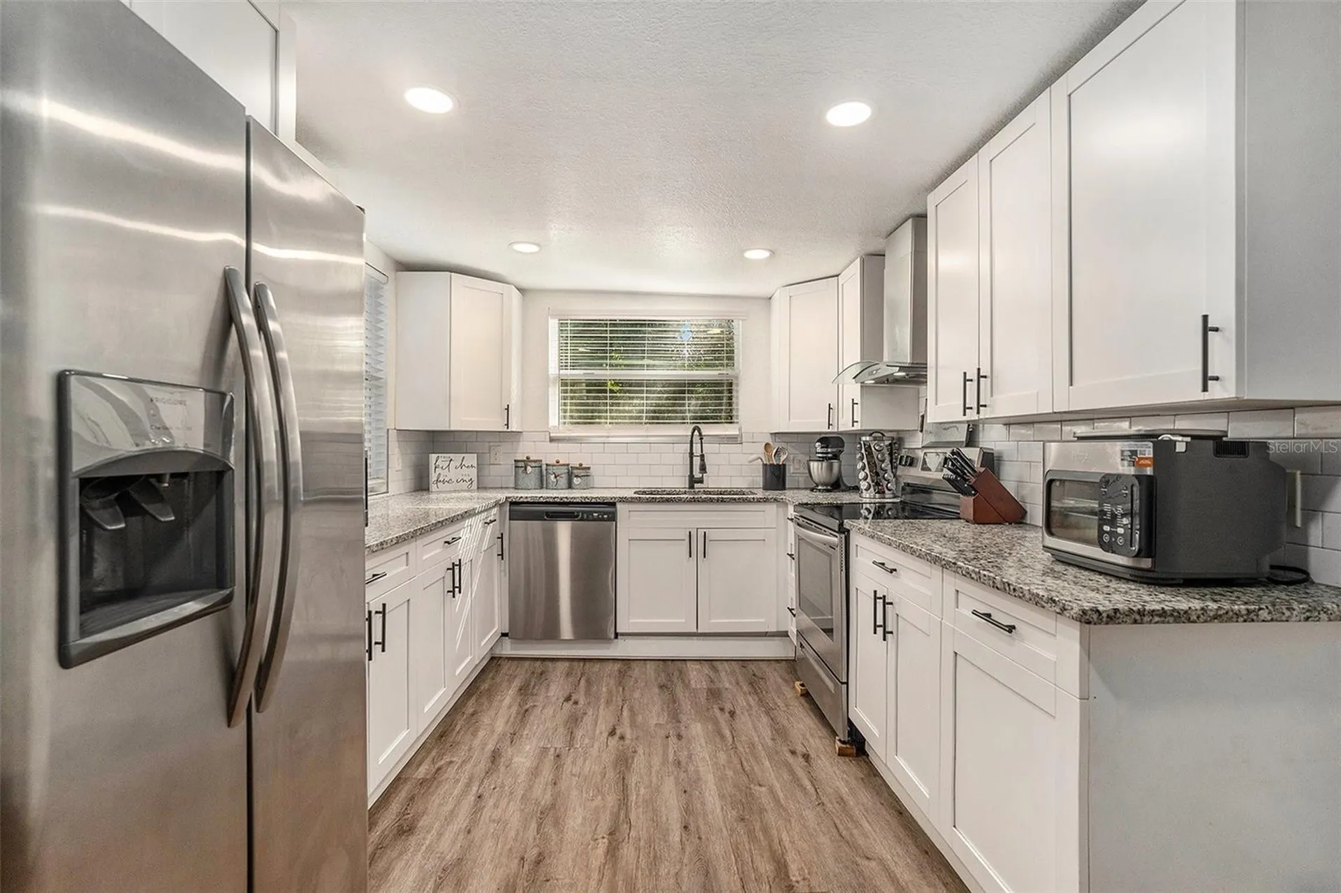 4921 6th Street Zephyrhills FL 33542