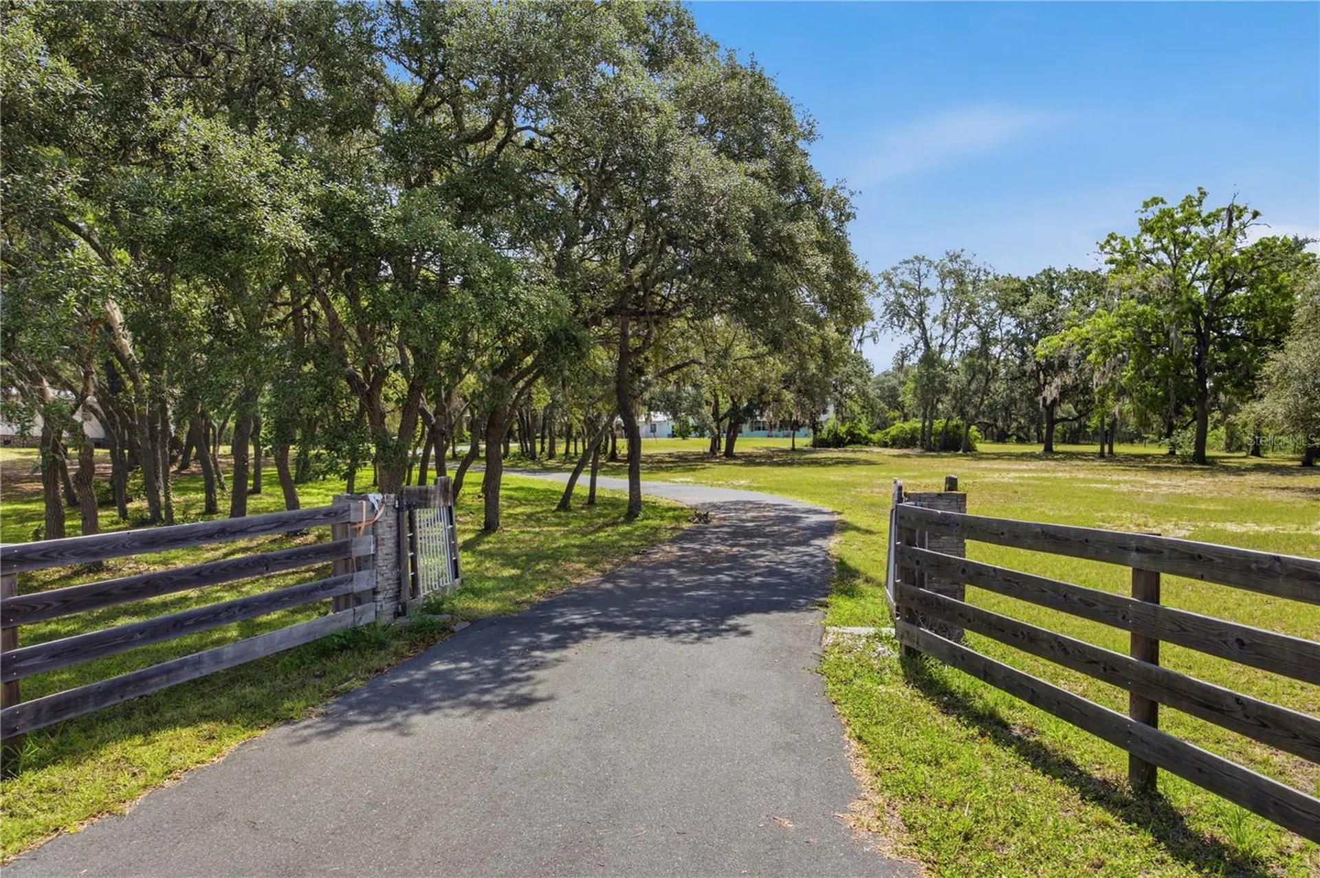 6175 S Canna Lily Avenue Homosassa FL 34446