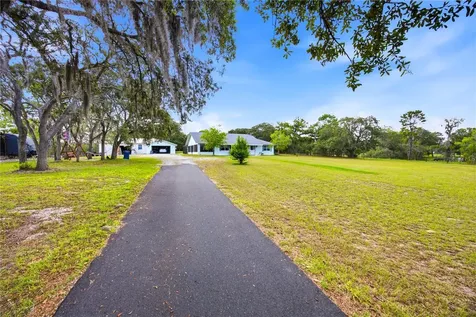6175 S Canna Lily Avenue Homosassa FL 34446